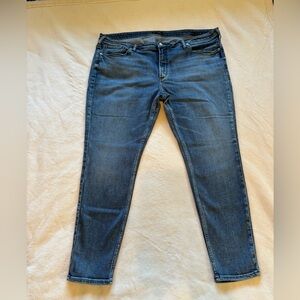 Women’s Silver Jeans Most Wanted Skinny Size 24